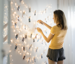 Donner du style à sa déco avec une guirlande photo