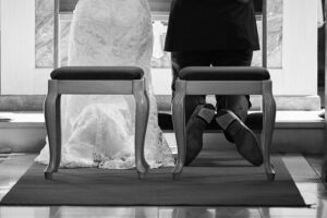 Hochzeitsfotografie Tipps: Vor dem Altar